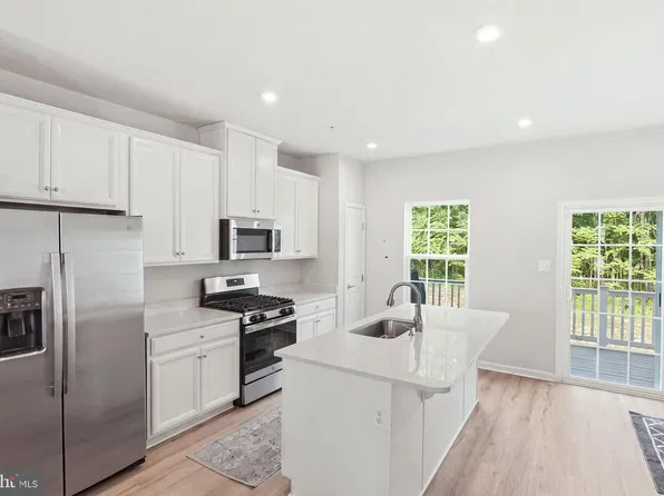 202 Chickaloon Pl, Indian Head, MD 20640