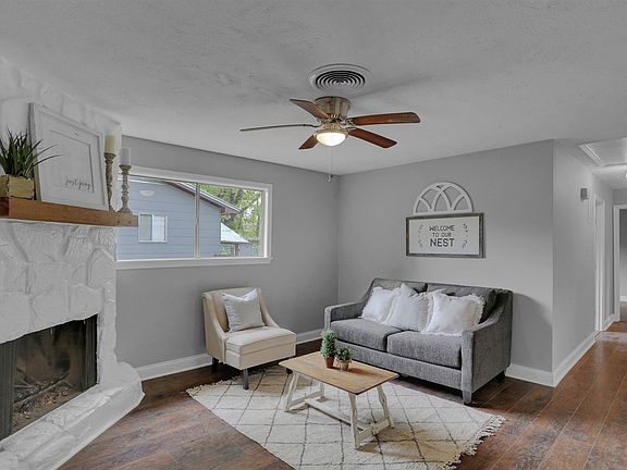 5th image of 3303 Marguerite Dr