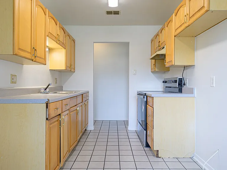 123 Cenizo St — Photo 40