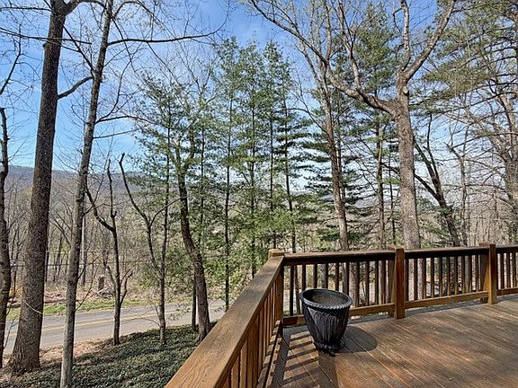 4th image of 2209 Shannon Dr