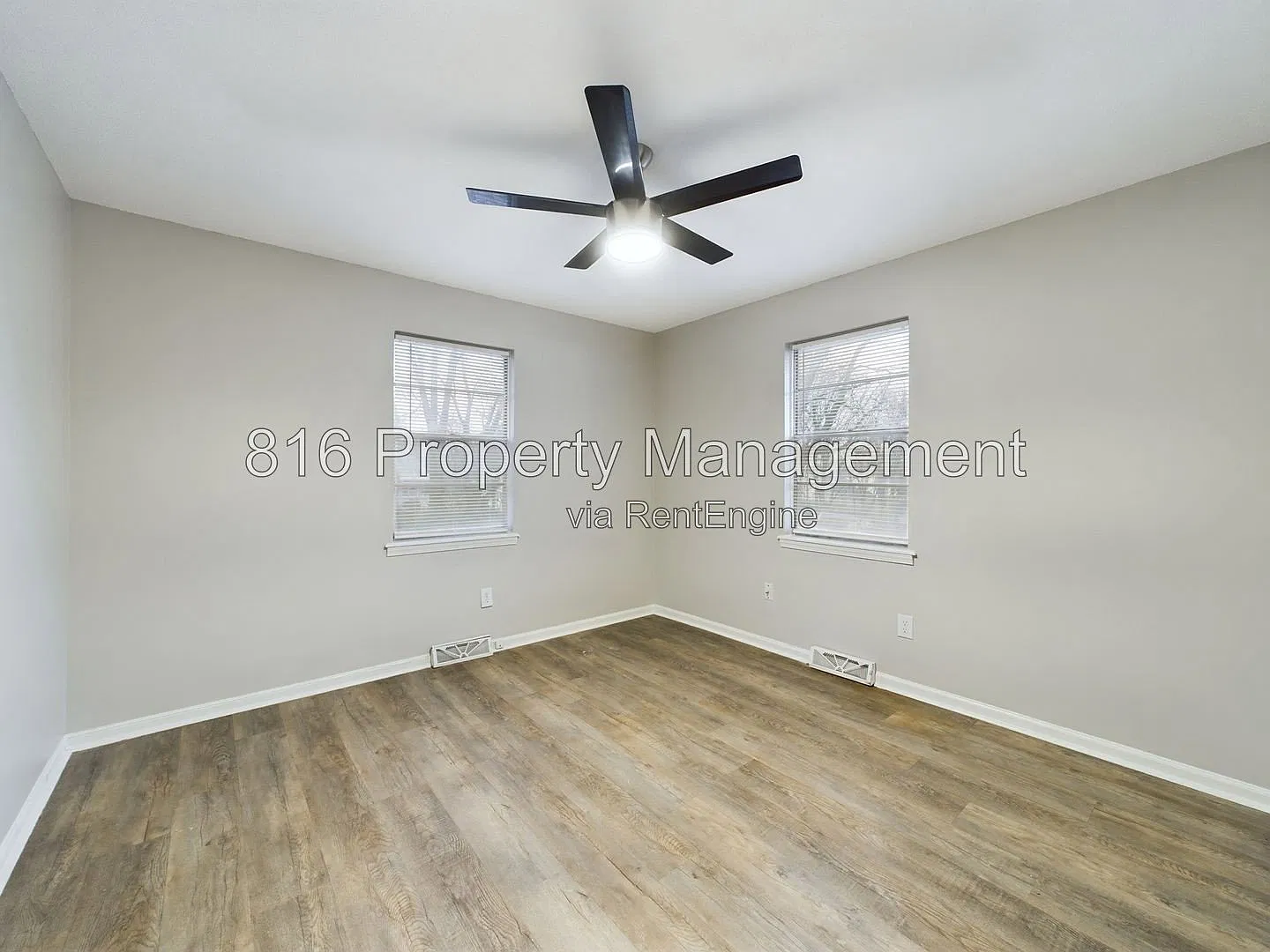 3 bed, 1.5 bath, 1400 sqft, $1,450 — Photo 3