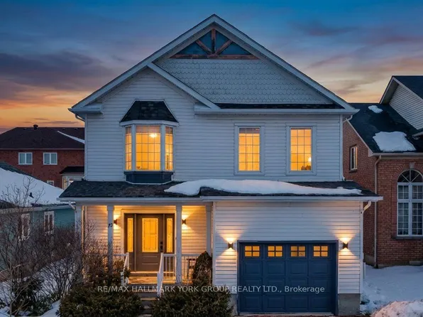 19 Silverstone Cres, Georgina, ON L4P 4A5