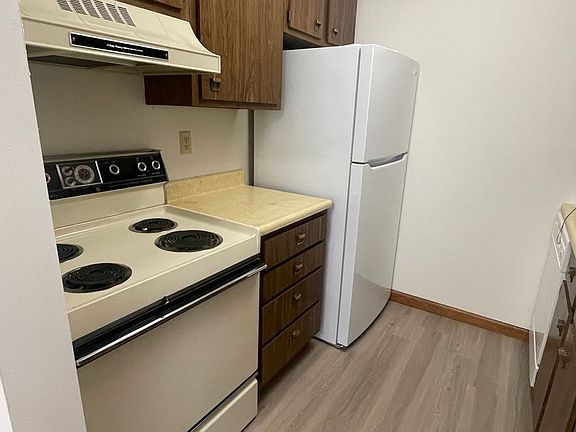 3rd image of 3005 Union St APT 3-C