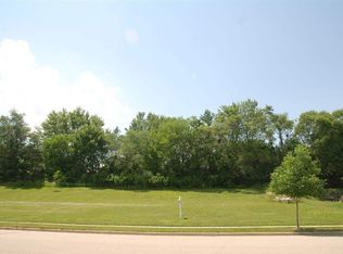 513 Pheasant Trl #32, Deerfield, WI 53531