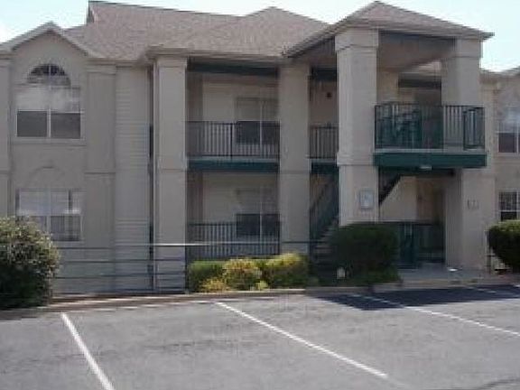 2nd image of 351 S Wildwood Dr APT 4-4