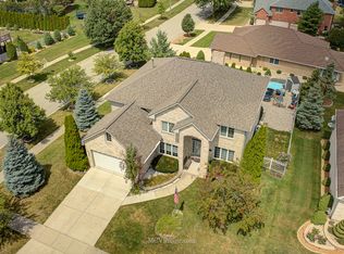 526 Senon Dr, Lemont, IL 60439