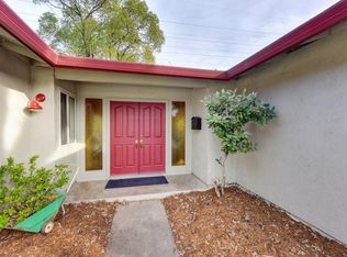 5 Grand Rio Cir, Sacramento, CA 95826