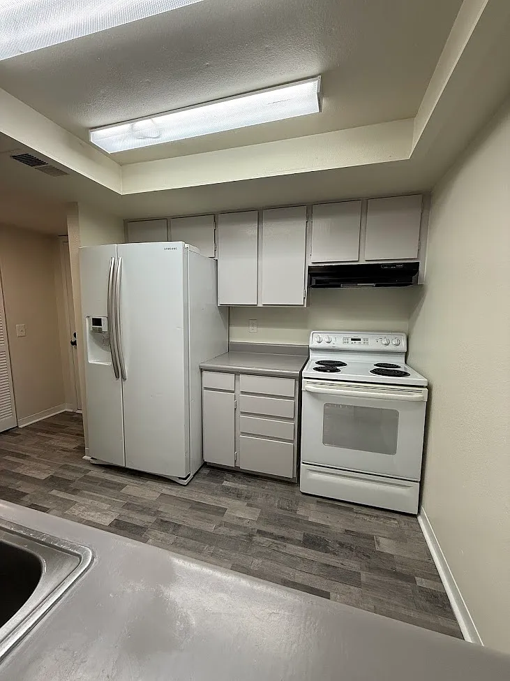 1 bed, 800 sqft, $1,425 — Photo 3