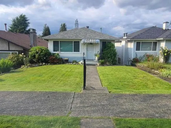 3155 E 14th Ave, Vancouver, BC V5M 2J3
