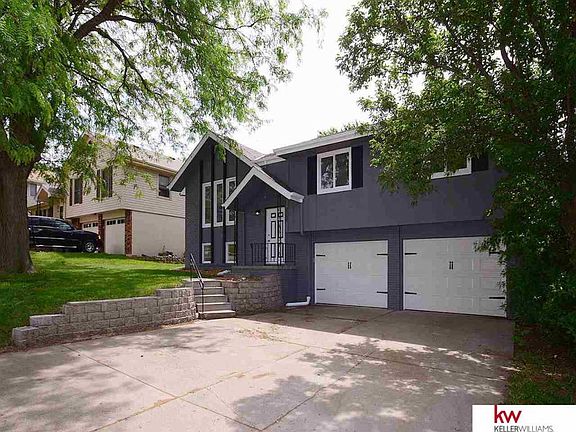 4th image of 2710 N 112th Ave