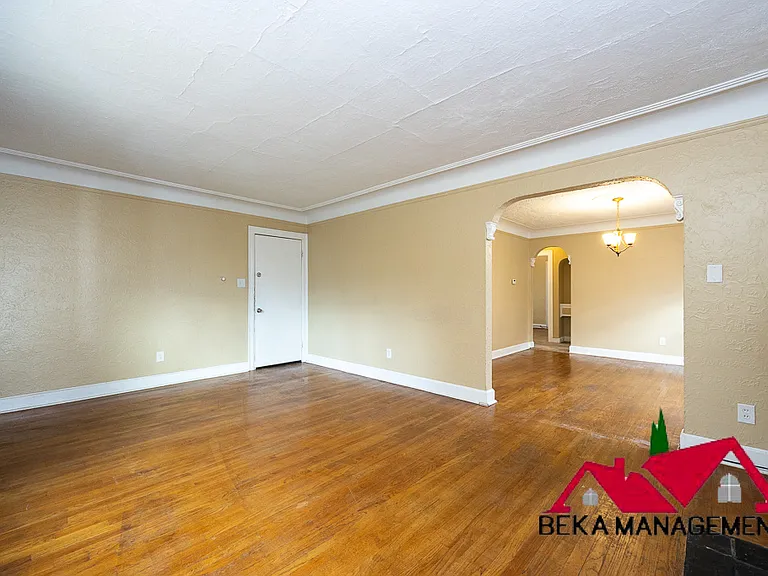 17158 Greenlawn St — Photo 6