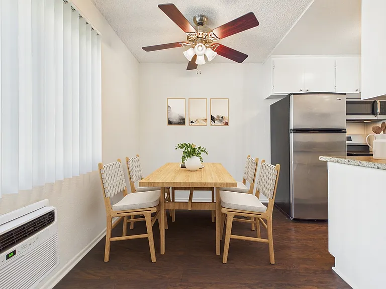 Gilmore Apartments - Van Nuys — Photo 6