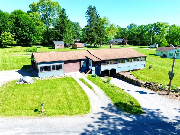 145 Fording Rd, New Castle, PA 16101