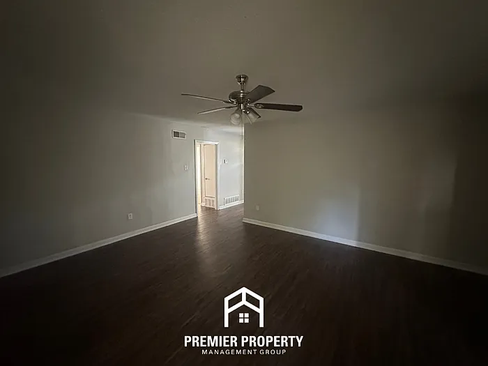 5234 Yellowood Rd — Photo 8