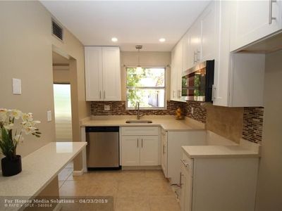 2751 Sunrise Lakes Dr E APT 302, Sunrise, FL, 33322