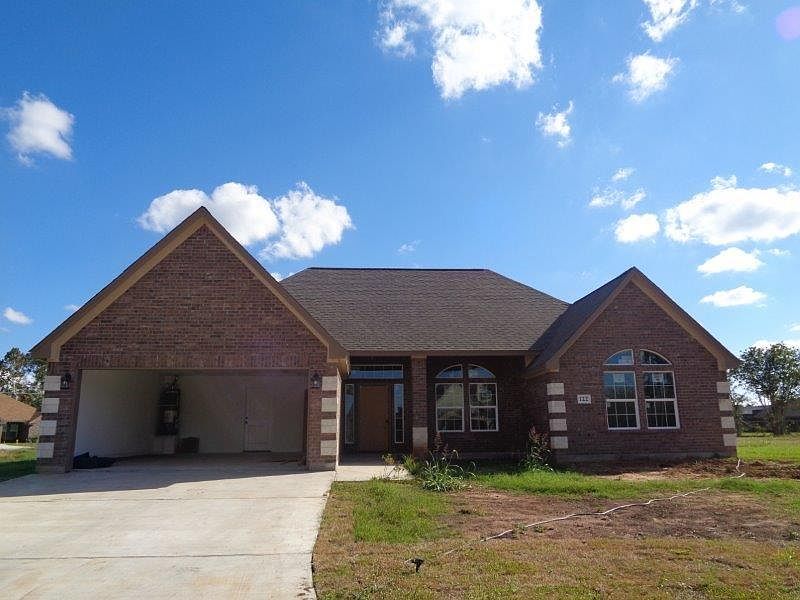 1st image of 122 Majestic Oak Cir