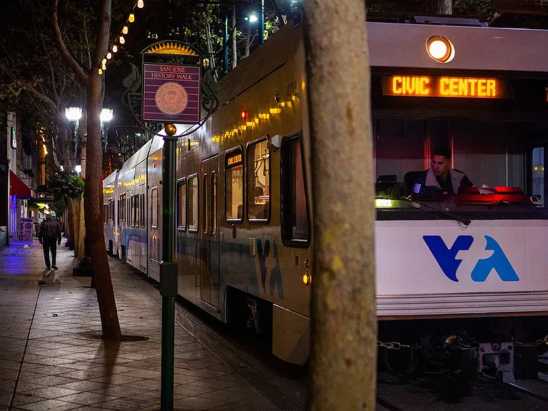 Enjoy easy access to the light rail, Diridon Caltrain Station and several major highways including the 101, 280 and 880