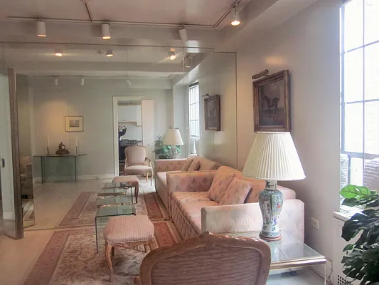 Rented by New York Cosmopolitan Realty | media 18