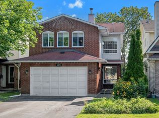 1879 Belcourt Blvd, Ottawa, ON K1C 4N3