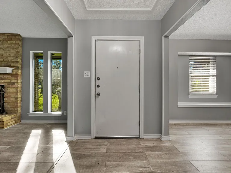 11506 Whisper Cir — Photo 7