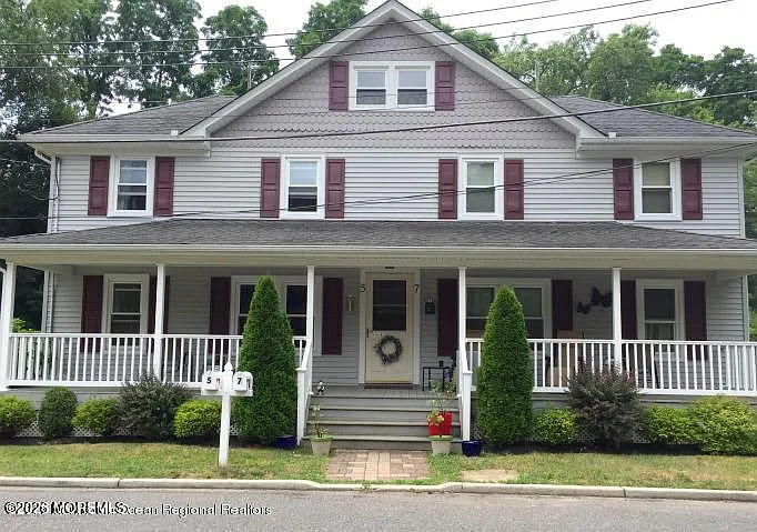 3 bed, 1792 sqft, $3,500 — Photo 1