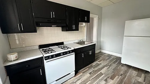 15 Kelly Pkwy #44E Photo 1 15 Kelly Pkwy #44E Photo 1
