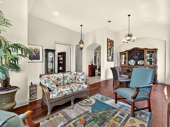 4th image of 15406 Joseph Dr