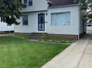 15302 Edgewood Ave, Maple Heights, OH 44137