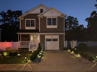 25 Ryers Pl, Eatontown, NJ 07724