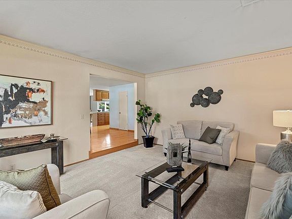 3rd image of 4436 Piper Dr