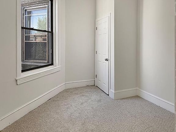 5th image of 2317 W Cumberland St