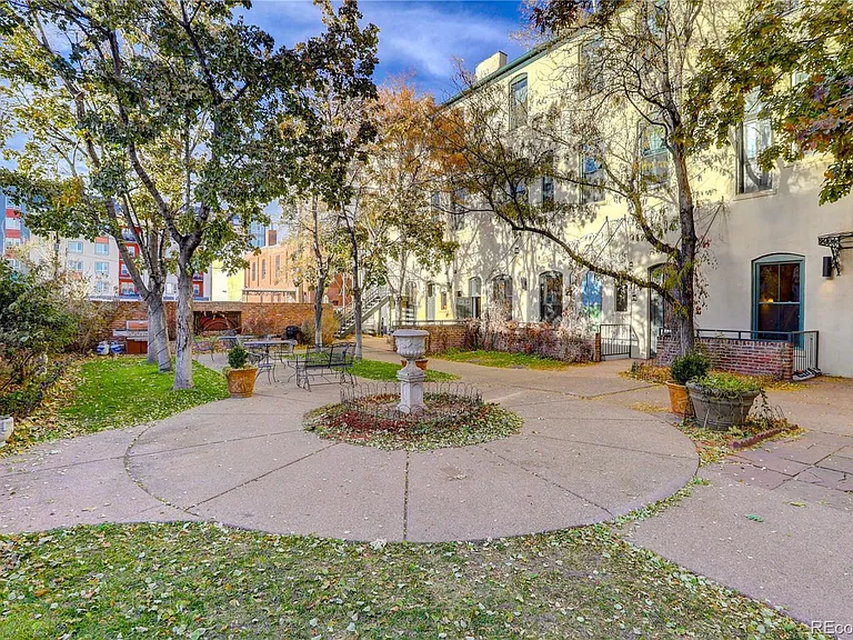 2193 Arapahoe St #11 — Photo 42