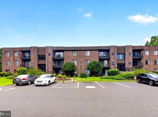 57 Oakridge Dr, Langhorne, PA 19047
