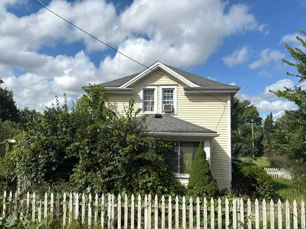302 Palmer St, Rives Junction, MI 49277
