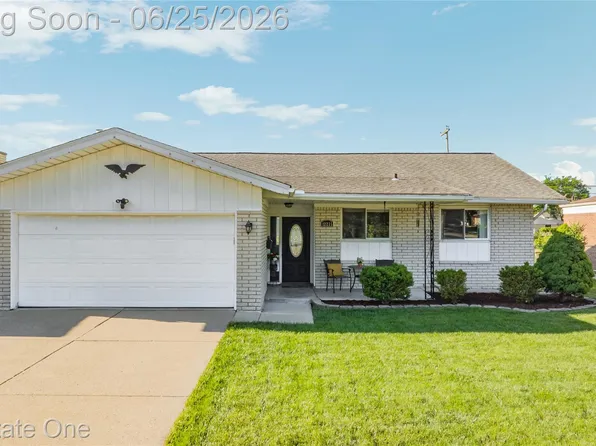 12235 Brougham Dr, Sterling Heights, MI 48312