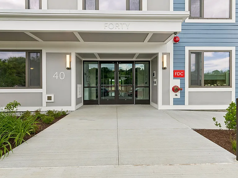 40 & 50 Great Brook Valley Ave — Photo 9
