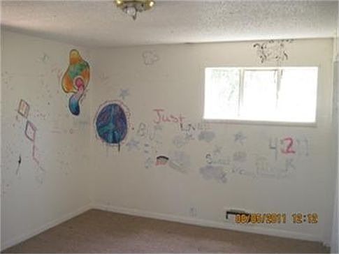 5th image of 2715 W Dartmouth Ave