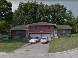 108 Renner Ln, Watertown, WI 53094