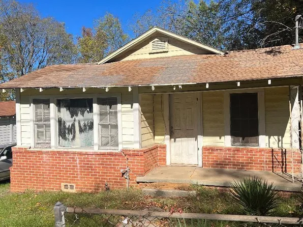 2307 Fair St, Marshall, TX 75670
