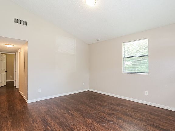 5th image of 1849 W 28th St