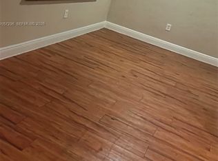 3130 NW 21st Ct, Miami, FL 33142
