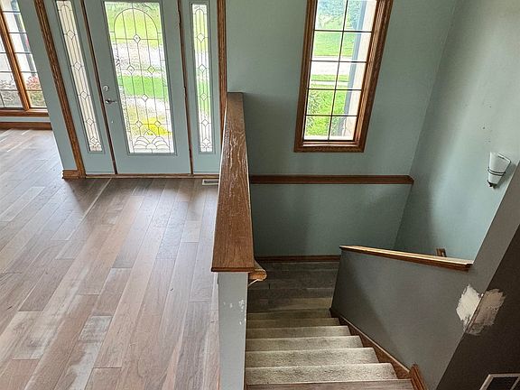 3rd image of 2204 Pinecrest Cir