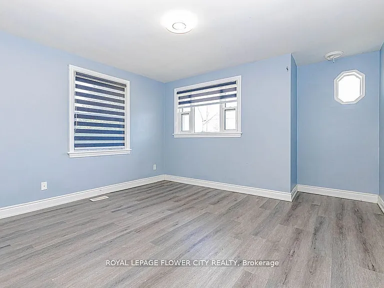 37 Warwick Rd — Photo 17
