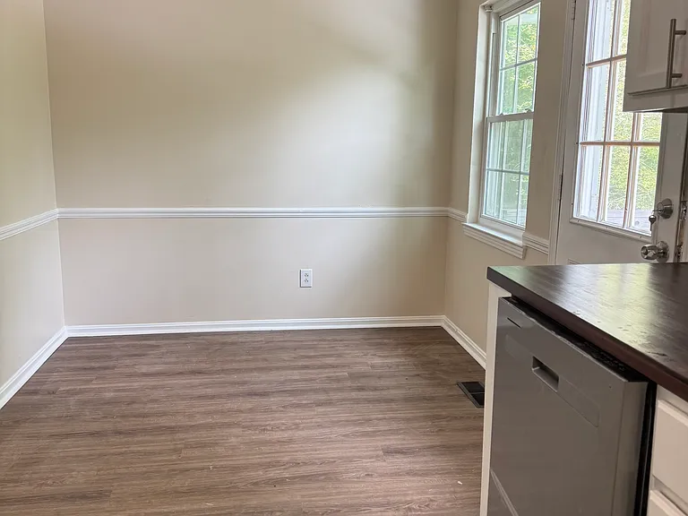 5139 Cornell Dr — Photo 8
