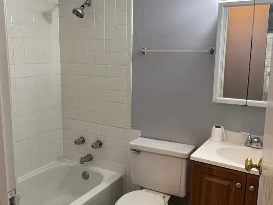 1st image of 1705B W Dennis Dr #2A