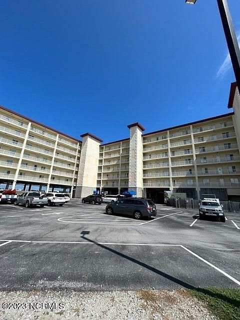 2nd image of 100 Olde Towne Yacht Club Road #207
