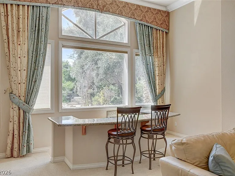 2041 Troon Dr — Photo 10