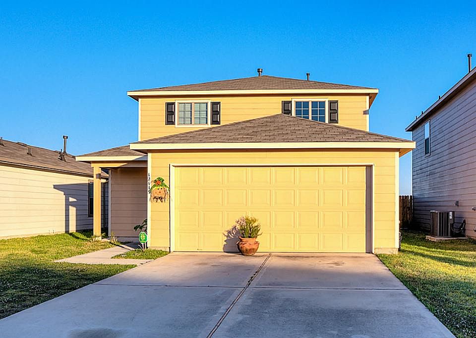 1st image of 12119 Helvick Crescent Ave