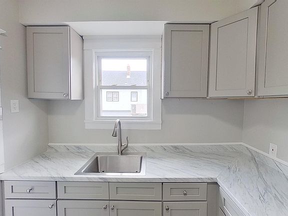 2nd image of 469 Delaware Ave #C