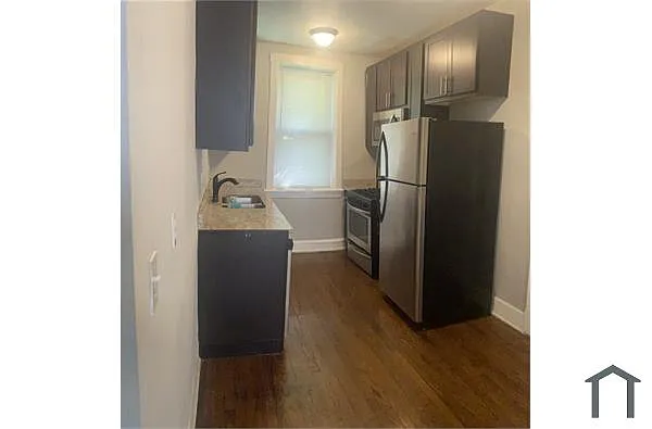 Building Photo - 3605 S King Dr #3